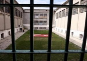 Yazlık soyguncusu yakalandı